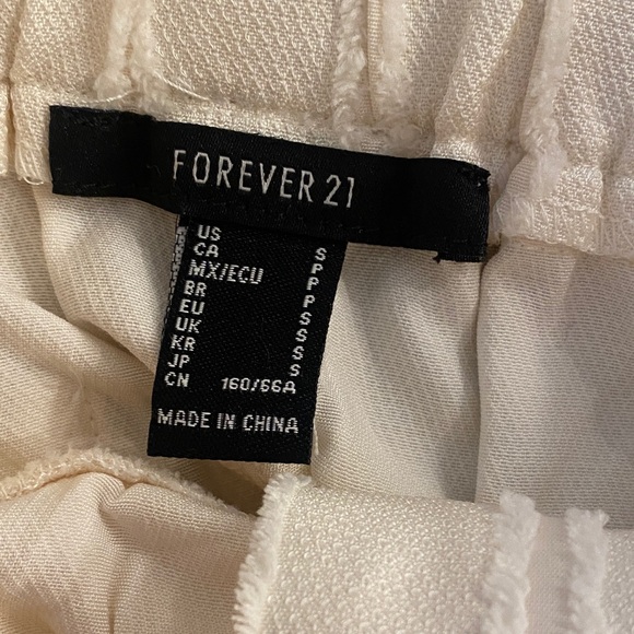 Forever 21 Cream High Waist Shorts - Picture 2 of 6